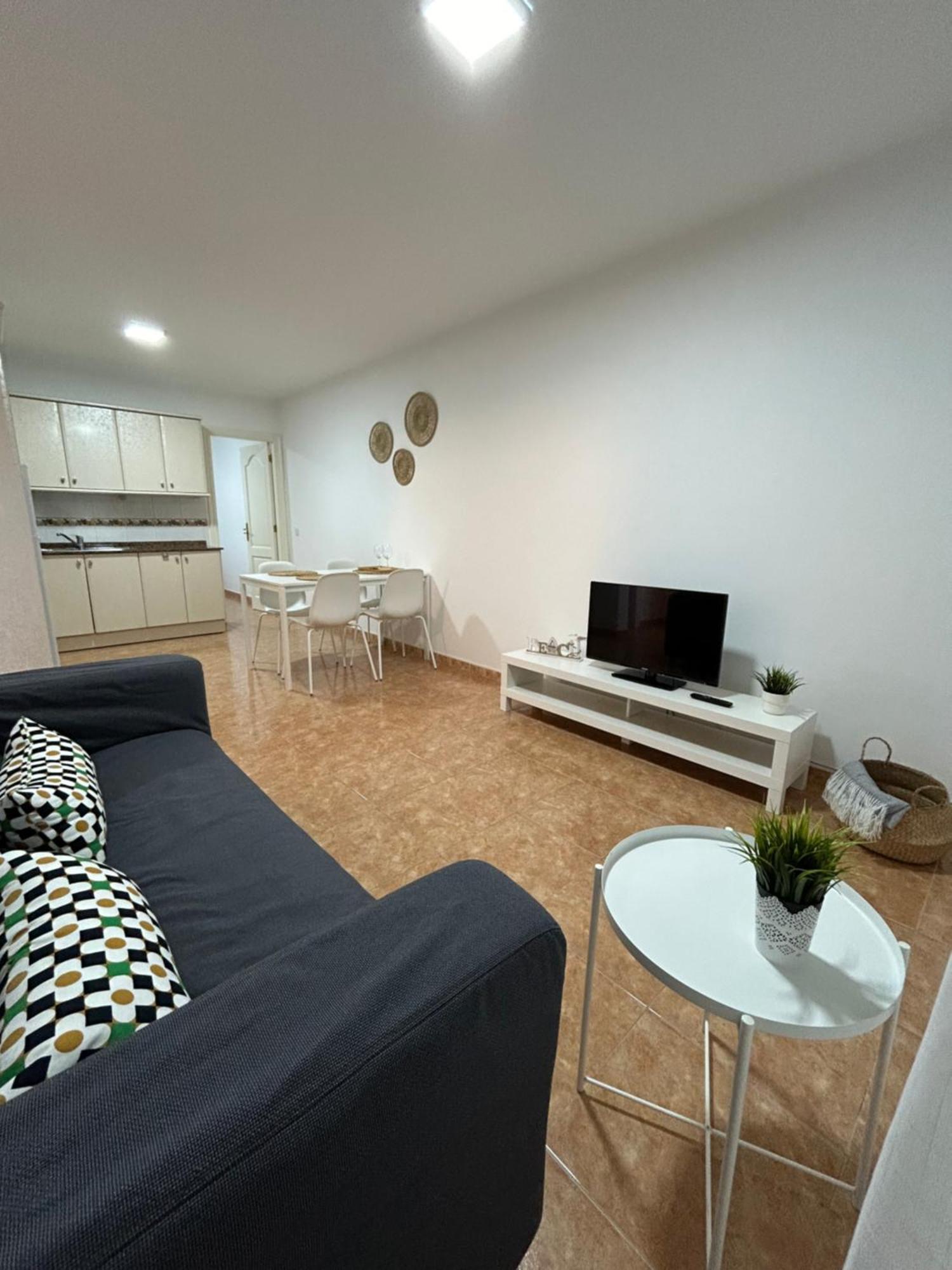 Jayla Apartment Плая Бланка Екстериор снимка